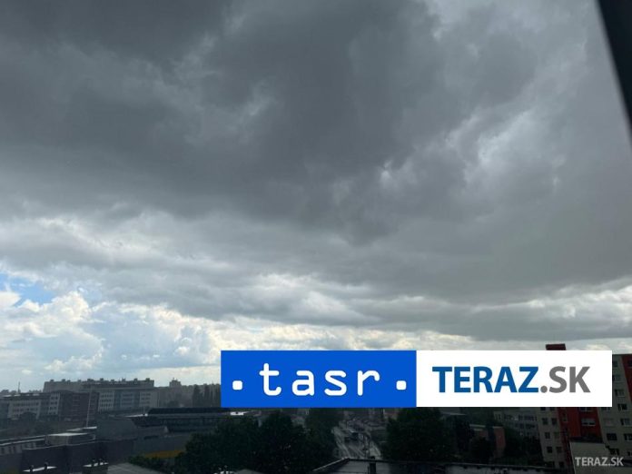 Na-vychodnom-Slovensku-pribudla-vystraha-druheho-stupna-pred-burkami.jpg