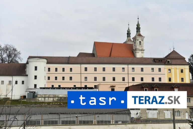 V Ilave vystavujú diela odsúdených väzňov, výťažok pomôže deťom