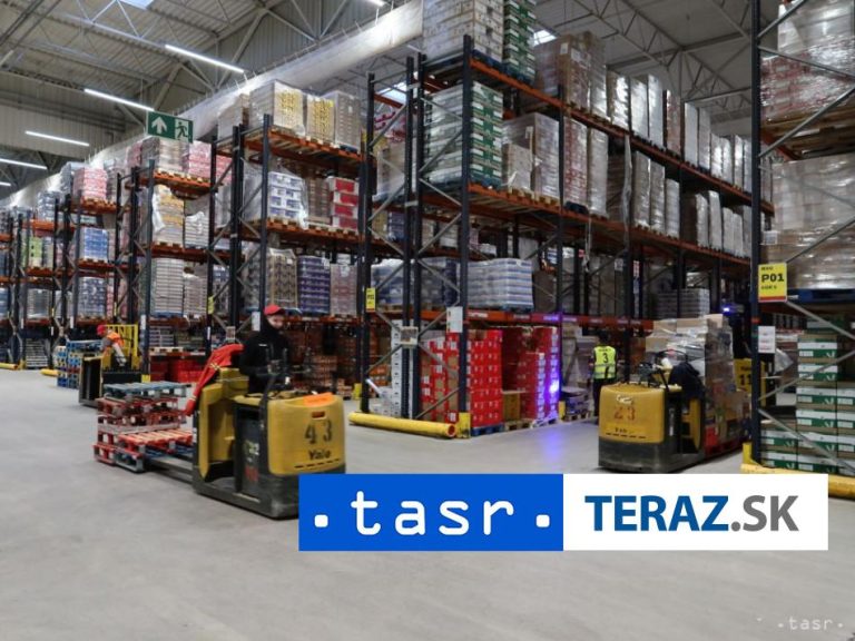 Čínsky export sa v novembri zotavil