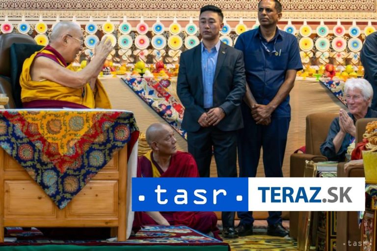 Čína tvrdí, že reinkarnovaného dalajlámu musí schváliť Peking