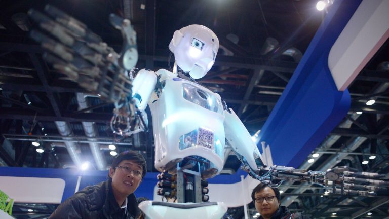 Čínsky priemysel AI prevyšuje 700 miliárd juanov v roku 2024, trvá viac ako 20% ročný rast: správa