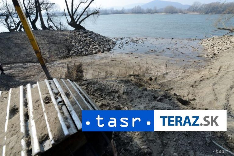 Traja robotníci zahynuli pri výbuchu počas bagrovania v delte Dunaja