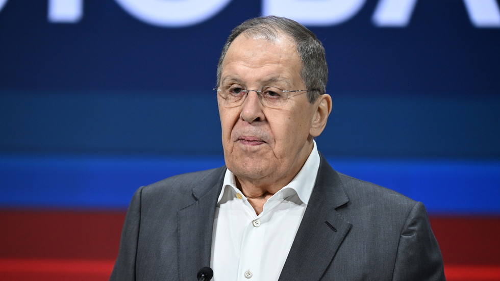Lavrov-Rusko-nezaujima-uzemie-SlovenskoVeciVerejnecom.jpg