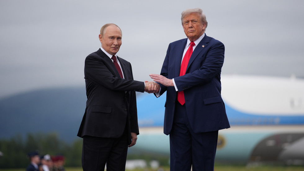 Lavrov-pozval-Trumpa-do-Ruska.jpg