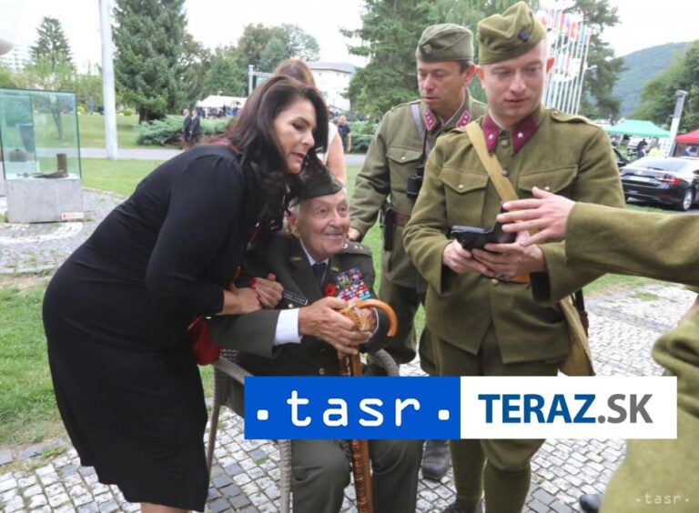 Na oslavách SNP povýšili štyroch účastníkov SNP do hodnosti plukovníka