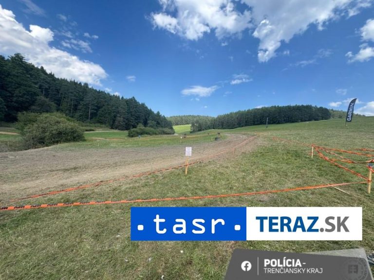 Na podujatí narazil motocykel do divákov