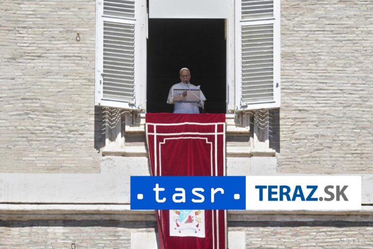 Pápež vyzval na zloženie zbraní po útokoch na Ukrajine