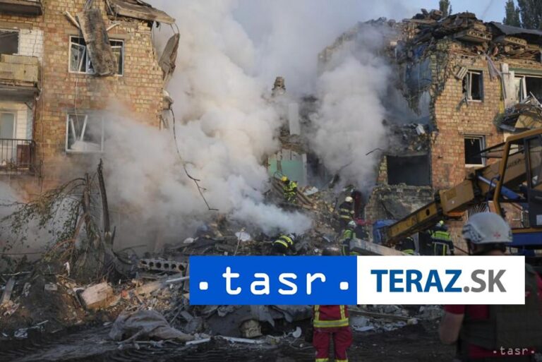 Kyjev bol v sobotu opäť vystavený útokom Ruska, hlásia 8 ranených