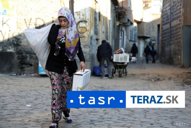 Sýrski Kurdi považujú proces výberu nových poslancov za nedemokratický