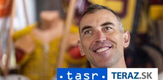 Cháru uviedli do Hokejovej siene slávy, privítal ho Lidström