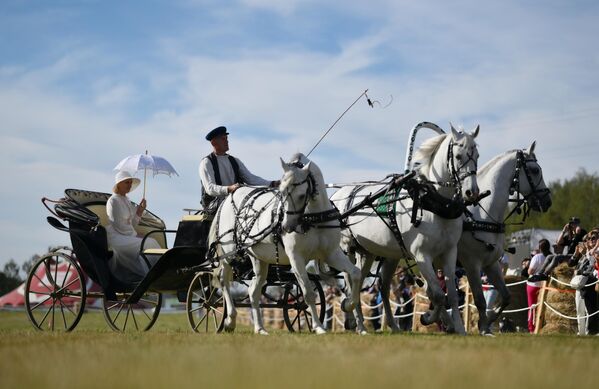 Program sa skončil interaktívnym kvízom a nezabudnuteľnými cenami pre víťazov. Program sa skončil interaktívnym kvízom a nezabudnuteľnými cenami pre víťazov. - Sputnik International