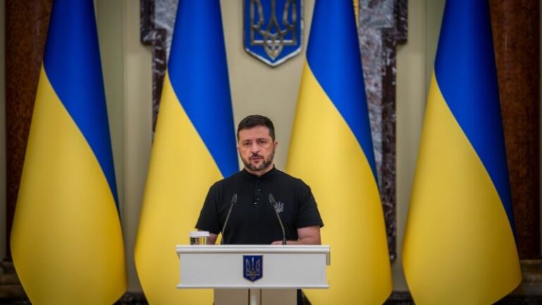 Biely dom: Európania sa snažia predĺžiť vojnu na Ukrajine