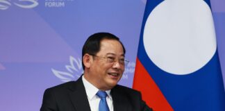 EEF demonštruje vedúcu úlohu Ruska v medzinárodných formátoch – laotianský premiér