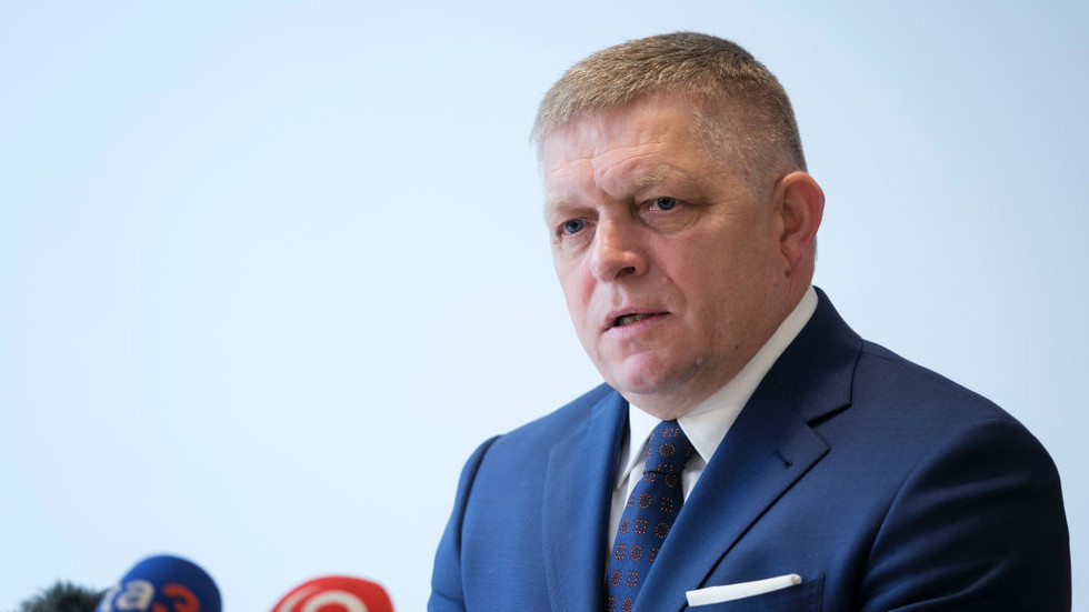 Fico-kritizoval-nepritomnost-EU-v-Pekingu.jpg