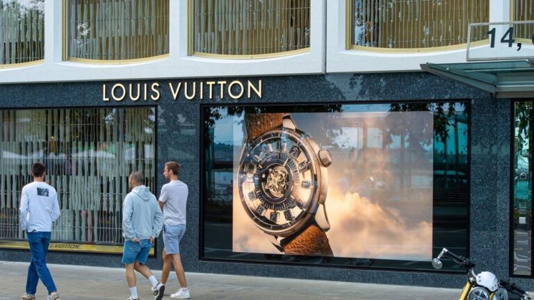 Luxusné značky trpia v dôsledku poklesu cestovného ruchu v Európe a Japonsku – FT