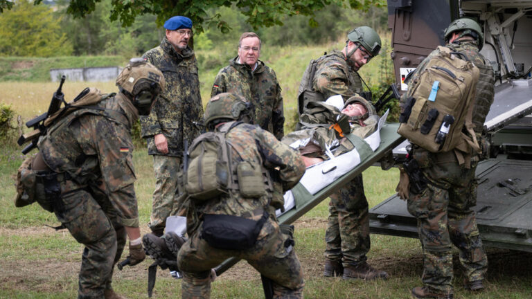 Nemecká armáda očakáva v prípade konfliktu s Ruskom 1 000 zranených denne