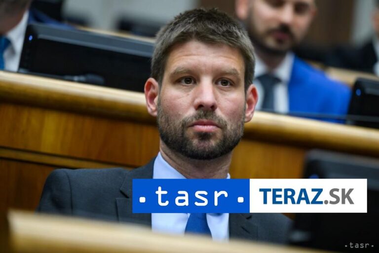 P. Gašpar nie je spôsobilý riadiť Slovenskú informačnú službu