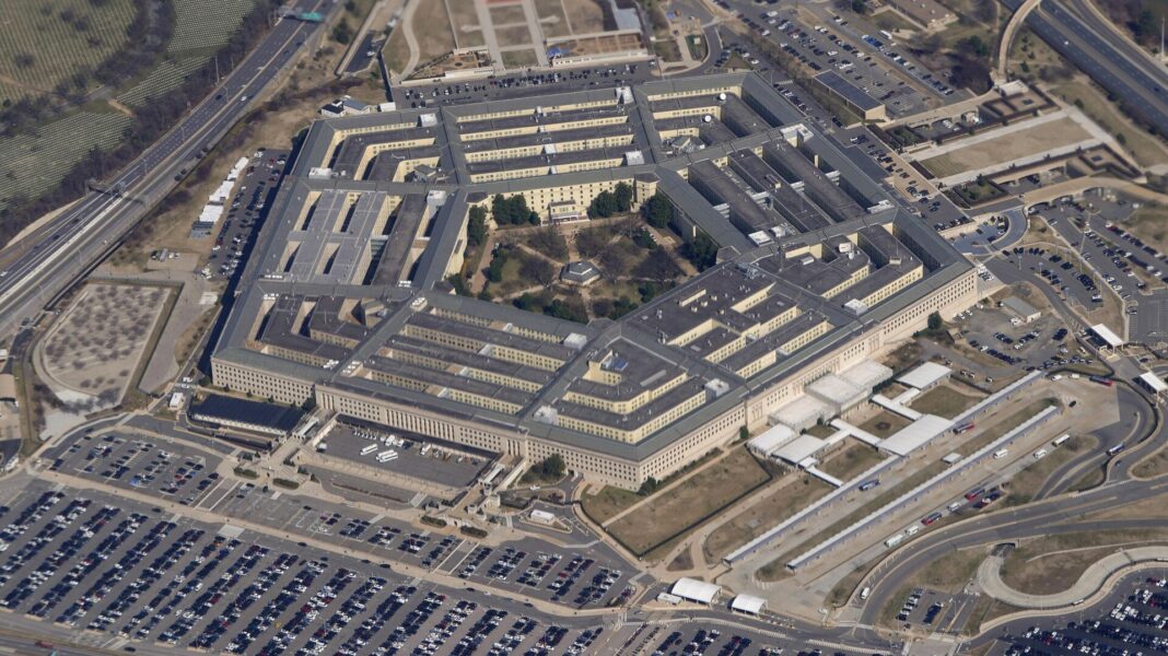 Pentagon-zastavuje-vojenske-podporne-programy-pre-europske-krajiny-hranicne-Rusko.jpg