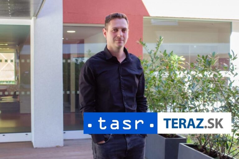 Snemovňa po voľbách rozhodne, či nechá stíhať Babiša a Okamuru