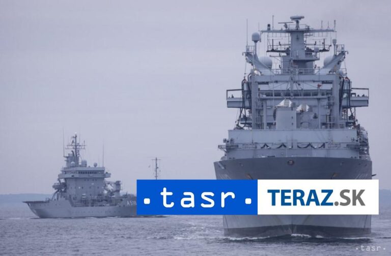 Briti otestovali dron na doručovanie medzi vojnovými loďami