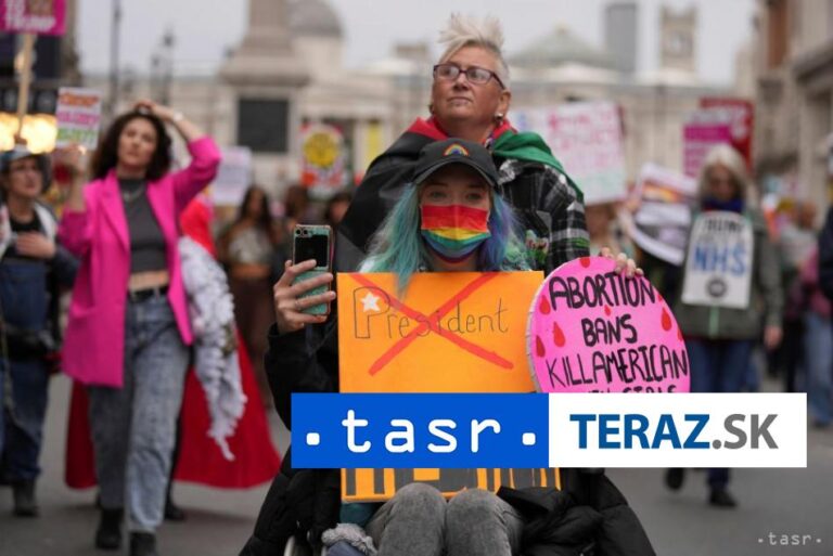 V Londýne sa začali rozsiahle protesty proti návšteve Donalda Trumpa