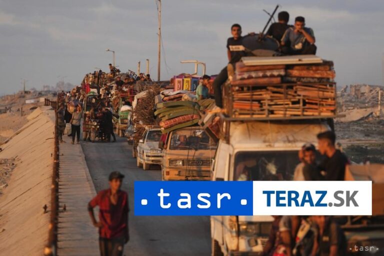 Z mesta Gaza odišlo viac než 250 000 ľudí, uviedla izraelská armáda