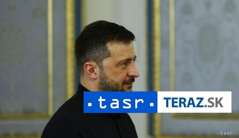 Zelenskyj pochválil armádu za útoky na infraštruktúru v Rusku