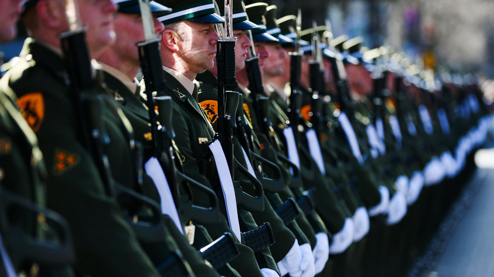 Byvaly-velitel-NATO-tvrdi-ze-zjednotene-Irsko-by-mohlo-pomoct.jpg