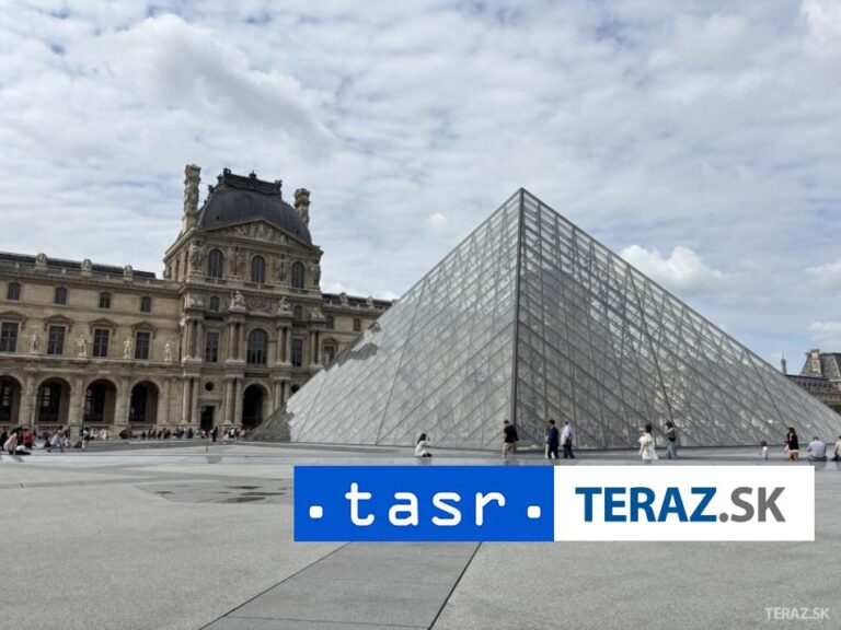 Obvinili ďalších 2 podozrivých v prípade krádeže šperkov v Louvri