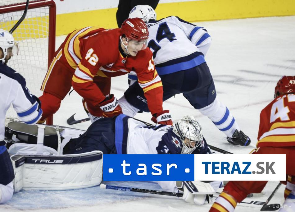 Honzek-zaznamenal-asistenciu-jeho-Calgary-prehralo-s-Winnipegom-35.jpg
