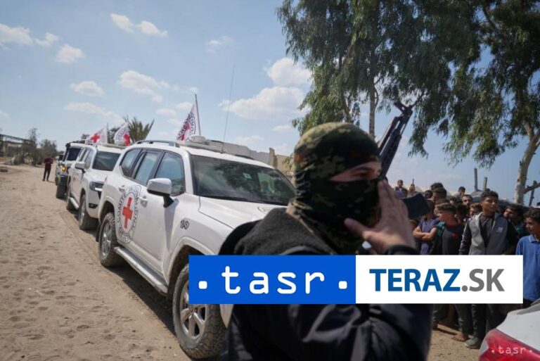 Izrael hrozí obnovením bojov, ak Hamas neodovzdá všetky telá