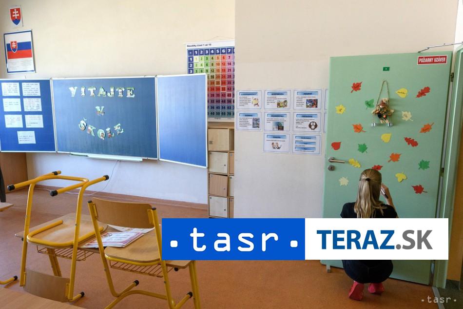 Mladi-lidri-v-programe-Teach-Next-uz-10-rokov-prinasaju.jpg