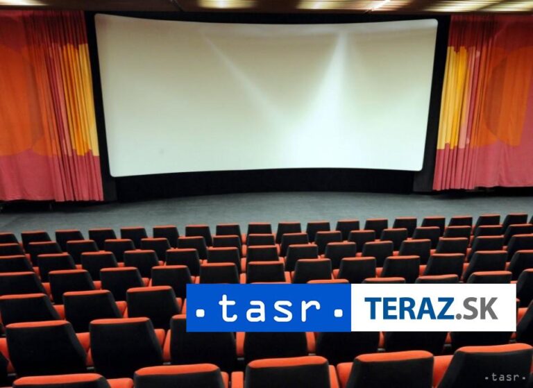 Multiplexové reťazce zatvárajú kiná kvôli poklesu záujmu divákov