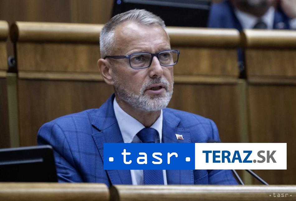 Rasi-sa-v-Monaku-stretol-so-sefom-miestneho-parlamentu.jpg