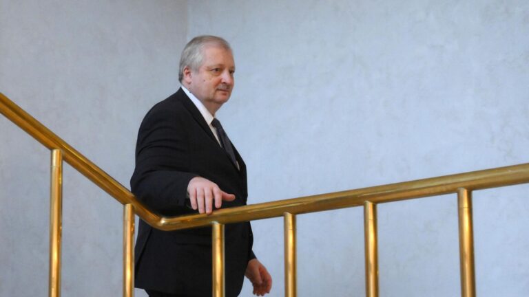 Ruské veľvyslanectvo poskytuje zistenia o atentáte na JFK do USA