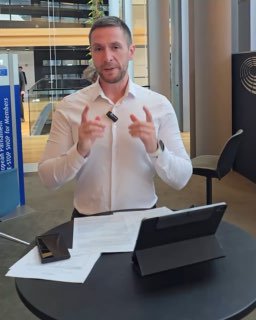 TISÍCEUROVÉ ZDRAŽOVANIE KÚRENIA KVÔLI  POVOLENKÁM NA VZDUCH STAČILO Kvôli novým…