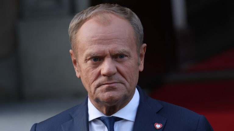 Zelensky je pripravený na ďalšie tri roky vojny, tvrdí poľský premiér