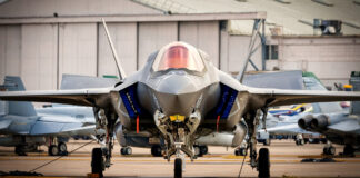 Americké letectvo má takmer 300 stíhačiek za hlavným cieľom, tvrdia médiá