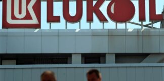 Bulharsko žiada o výnimku z amerických sankcií na ruský Lukoil – Správy