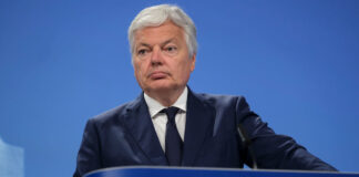 Bývalý šéf spravodlivosti EÚ obvinený z prania špinavých peňazí