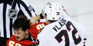 Calgary s Honzekom podľahlo Chicagu, Bedard natiahol bodovú sériu