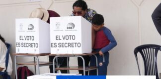 Ekvádor v referende odmietol obnovenie amerických vojenských základní