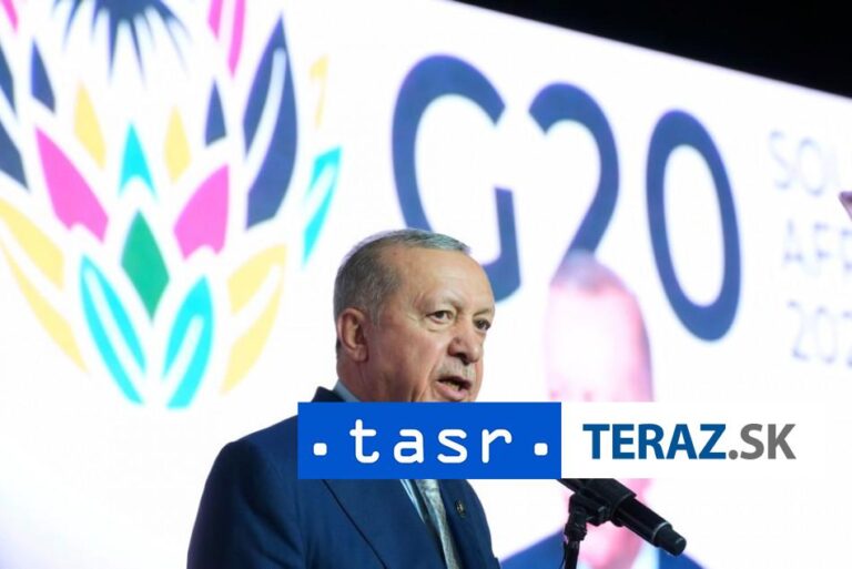 Erdogan ponúka Istanbul ako platformu pre rokovania Ruska a Ukrajiny