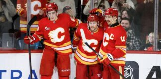 Honzek prispel gólom k výhre Calgary nad San Jose 2:0