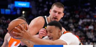 Jokič vyrovnal 55 bodmi najlepší výkon sezóny, Curry mal 46 bodov