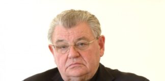 Kardinál Duka je opäť v nemocnici, doma bol len pár dní