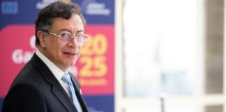 Kolumbijský líder označil Trumpa za „barbara“ kvôli útokom v Karibiku