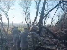 Krasnoarmejsk (Pokrovsk). Ruskí vojaci hlásia, že sa Ukrajinci hromadne vzdávajú…