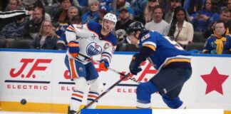 McDavid dosiahol na métu 1100 bodov v 726. zápase