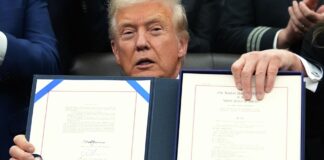 Najdlhšia odstávka v USA sa končí, no hrozia boje o rozpočet